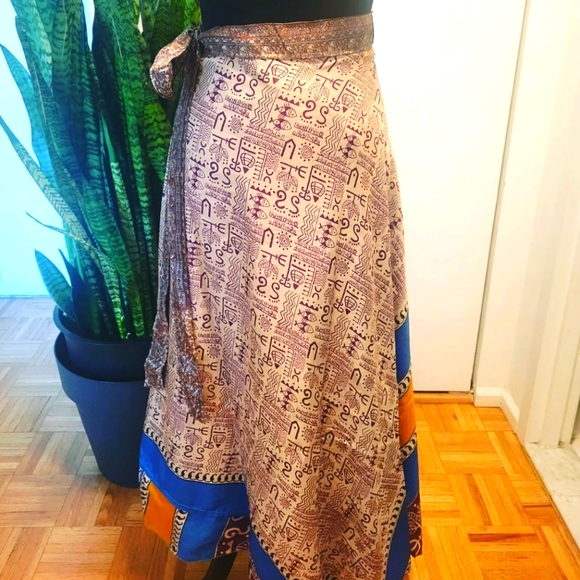 Converter/Reversible skirt. 1 skirt many different - Picture 3 of 10